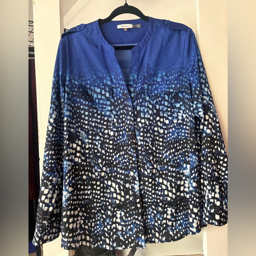Calvin Klein Blue and Black Patterned Blouse